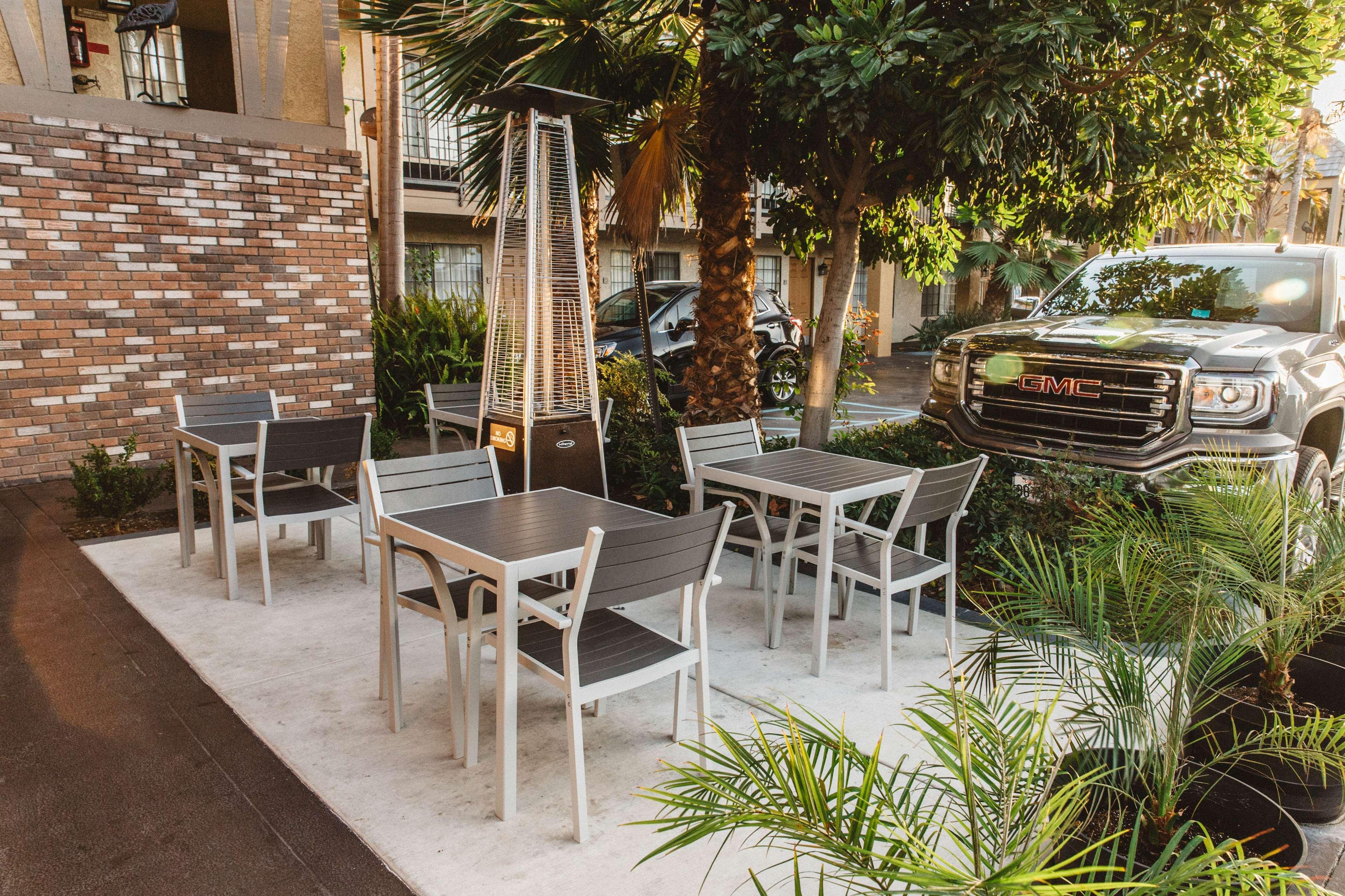 Best Western Palm Garden Inn Westminster Extérieur photo